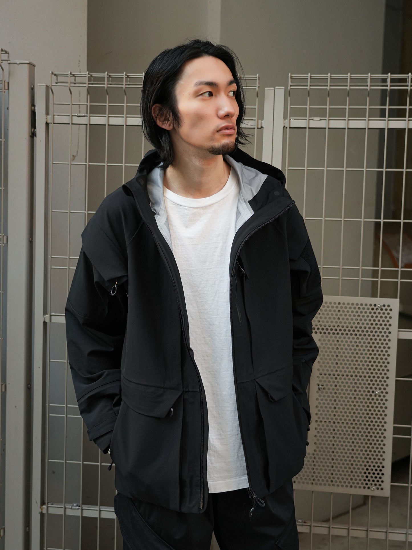 マウトリーコンテーラー NIGHTHAWK HARD SHELL JACKET | ochge.org