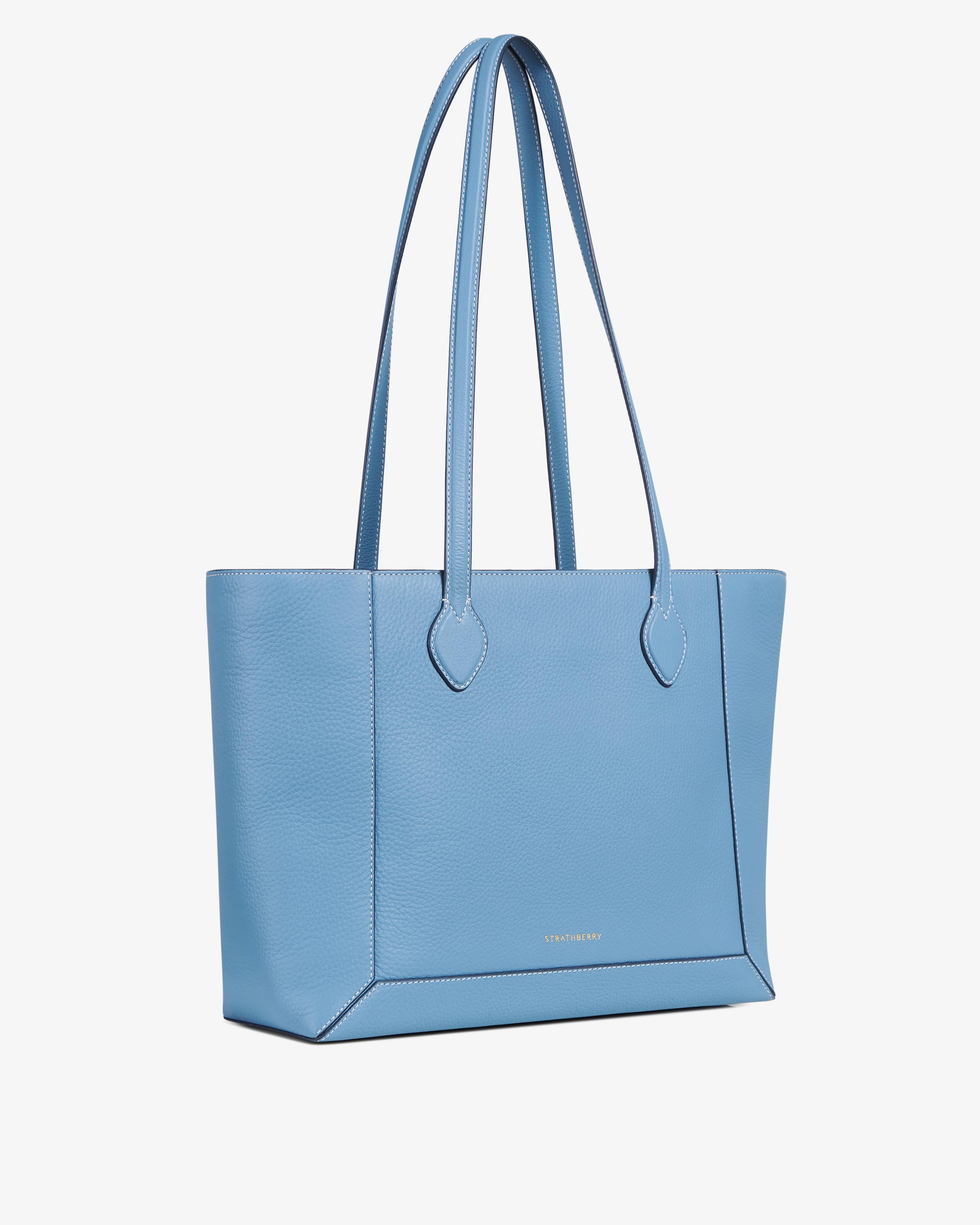 Mosaic Shopper - Alice Blue with Vanilla Stitch