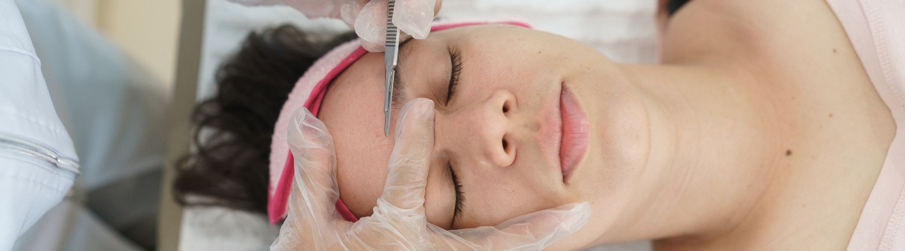 How Long Do the Effects of Dermaplaning Last?