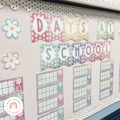 A classroom "days at school" display in the popular Daisy Gingham Pastels Classroom decor theme.