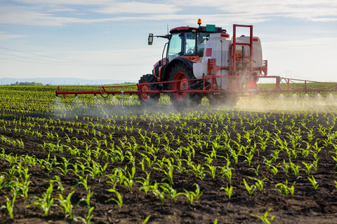 葉面散布肥料とは？効果的な使い方とプロ農家向けおすすめ肥料を紹介