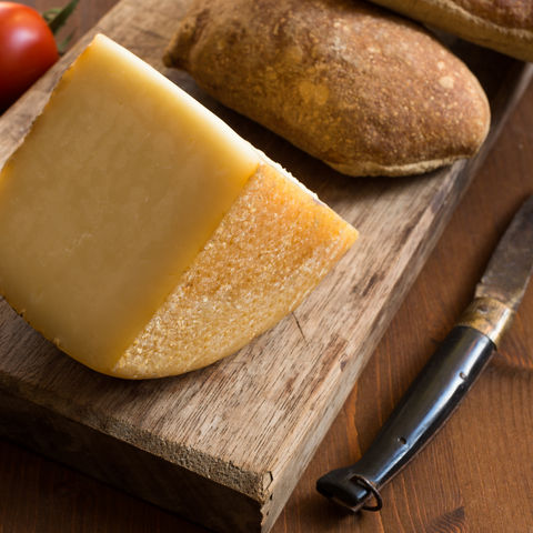 Pecorino och kniv