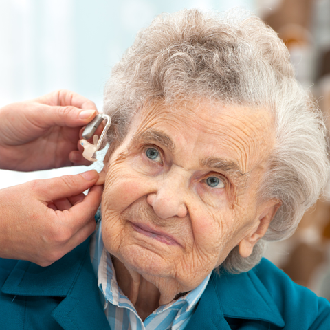 Hearing aids for hearing loss in the elderly (presbycusis)