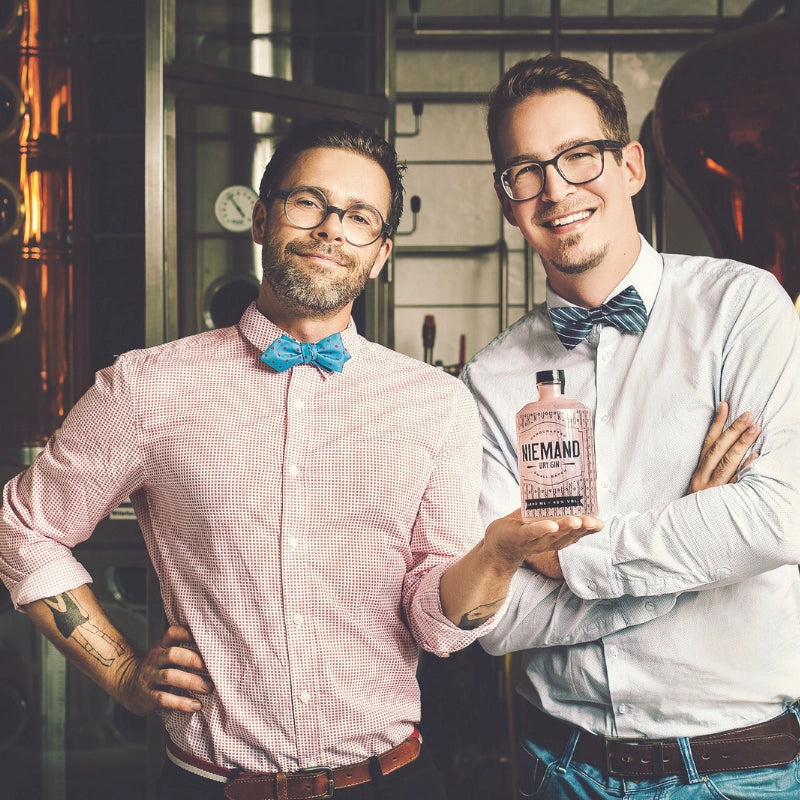 Sebastian Maria otto und Torben Paradiek - Die Macher des Niemand Dry Gin