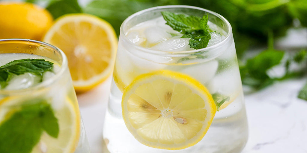 Lemon and mint infused water