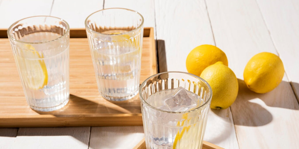 Recommended daily water intake and timing