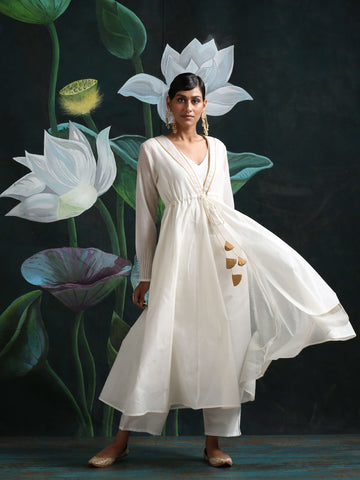Amazon.com: VINIYOG Women's Handloom Cotton Off-White Kurti  Vnclwkmgctm-016A Off-White Medium : Clothing, Shoes & Jewelry