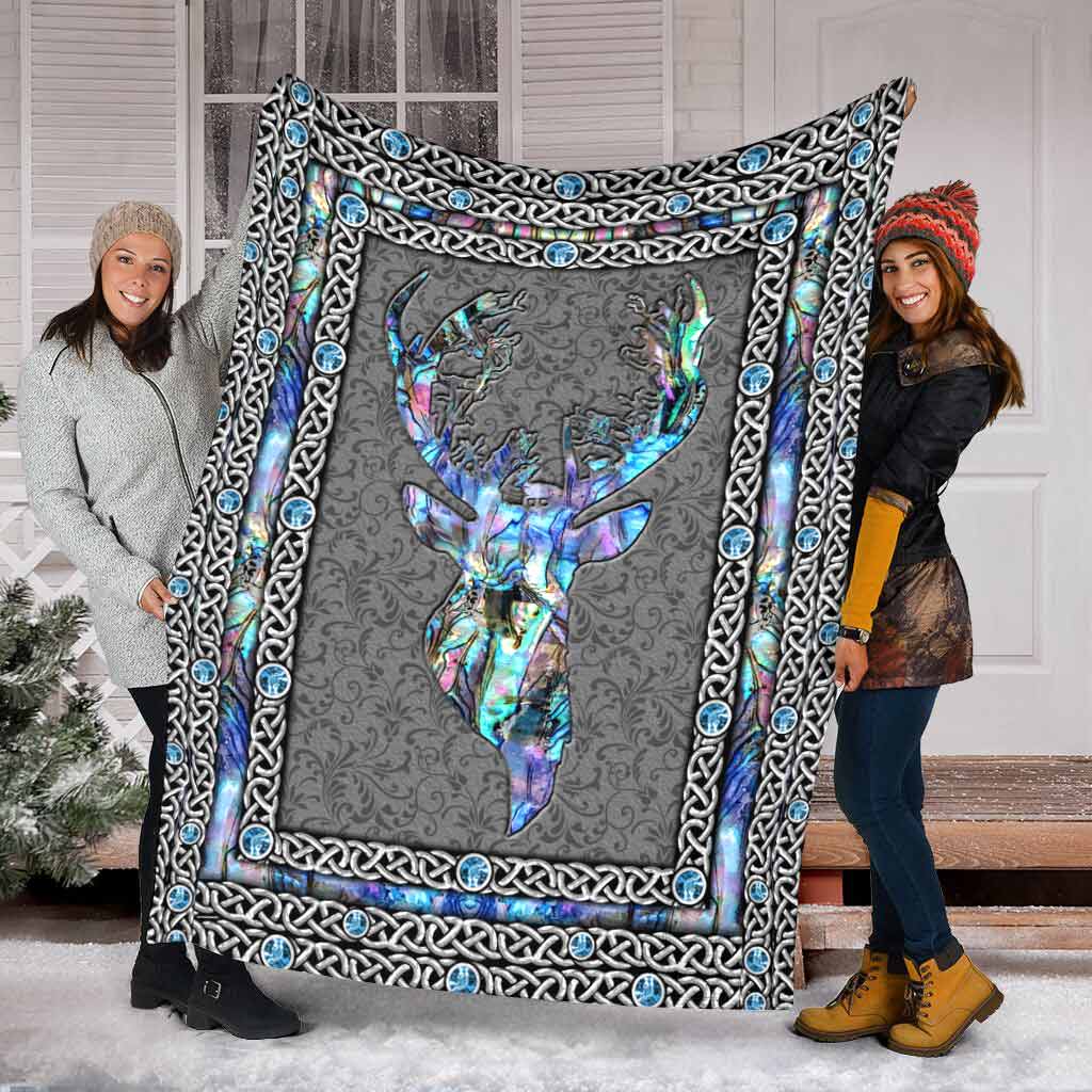 Love Hunting - Blanket With 3D Pattern Print
