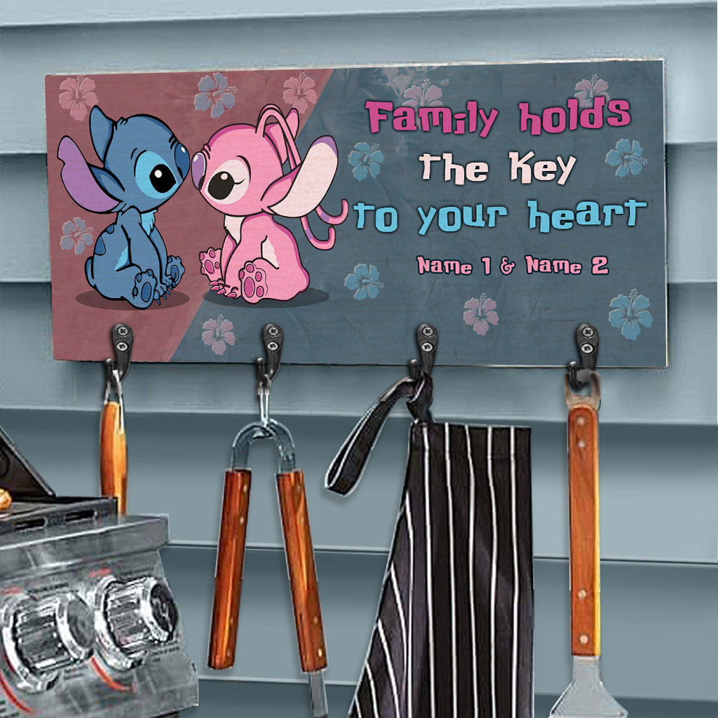 Family Holds The Key To Your Heart - Personalized Ohana Key Rack