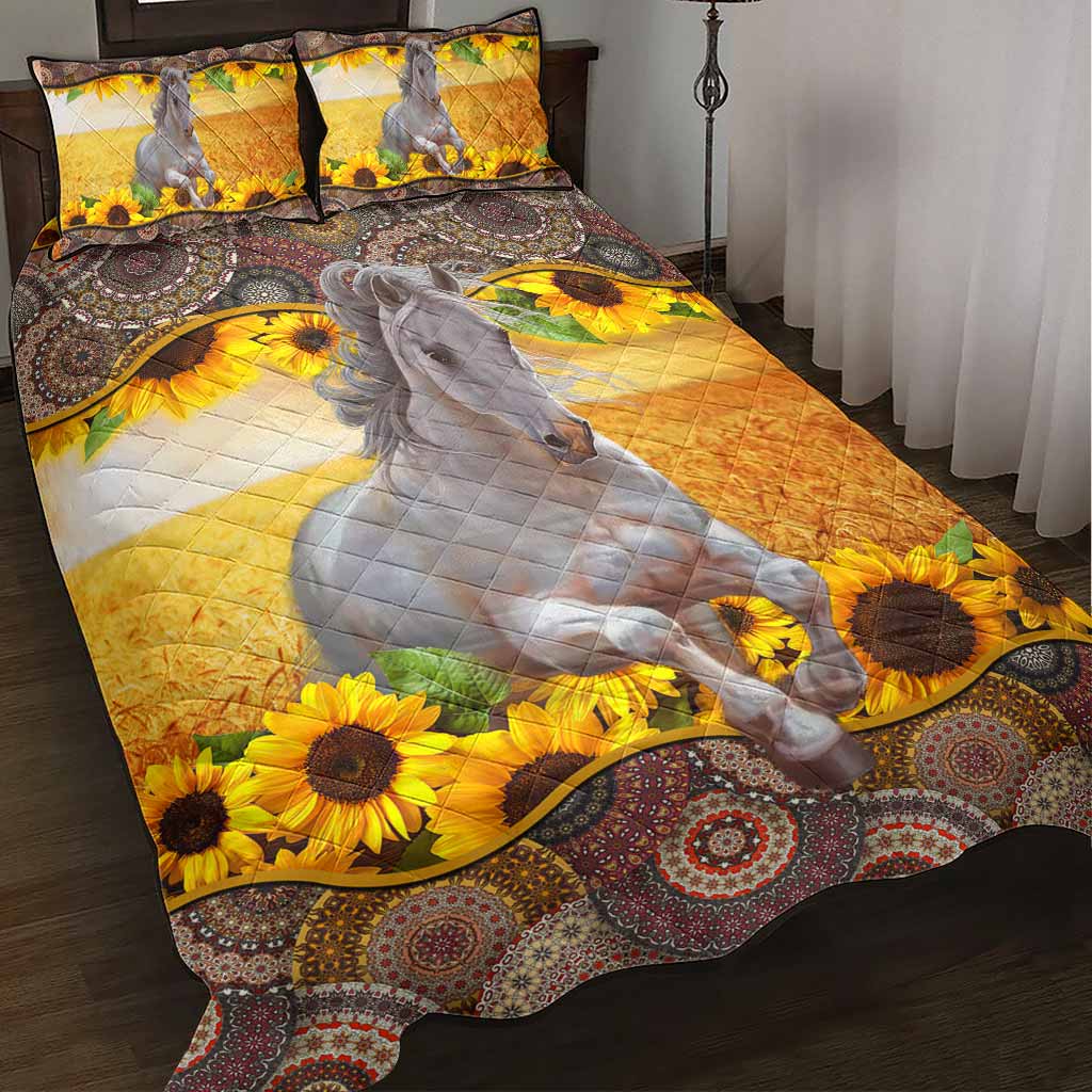 Horse Quilt Bed Set