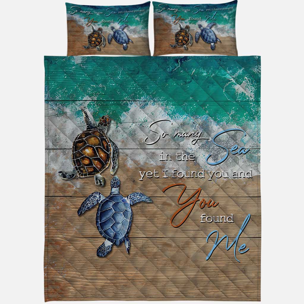 So Many In The Ocean - Turtle Personalized Quilt Set