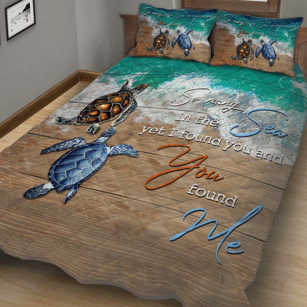 So Many In The Ocean - Turtle Personalized Quilt Set