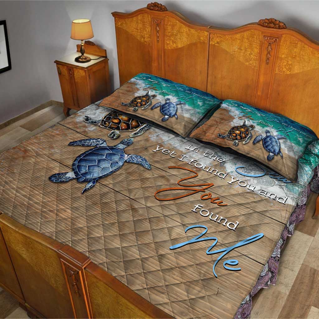 So Many In The Ocean - Turtle Personalized Quilt Set