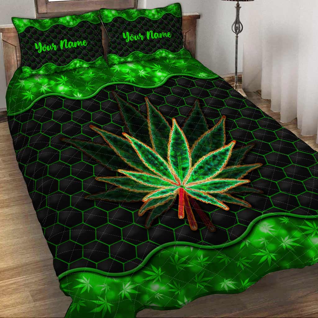 Magic Green Leaf - Personalized Weed Quilt Set