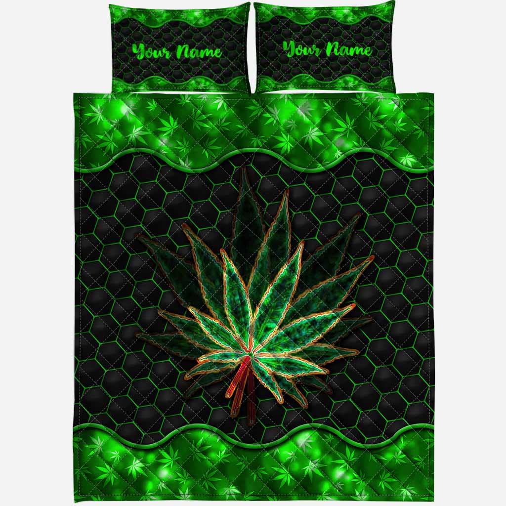 Magic Green Leaf - Personalized Weed Quilt Set