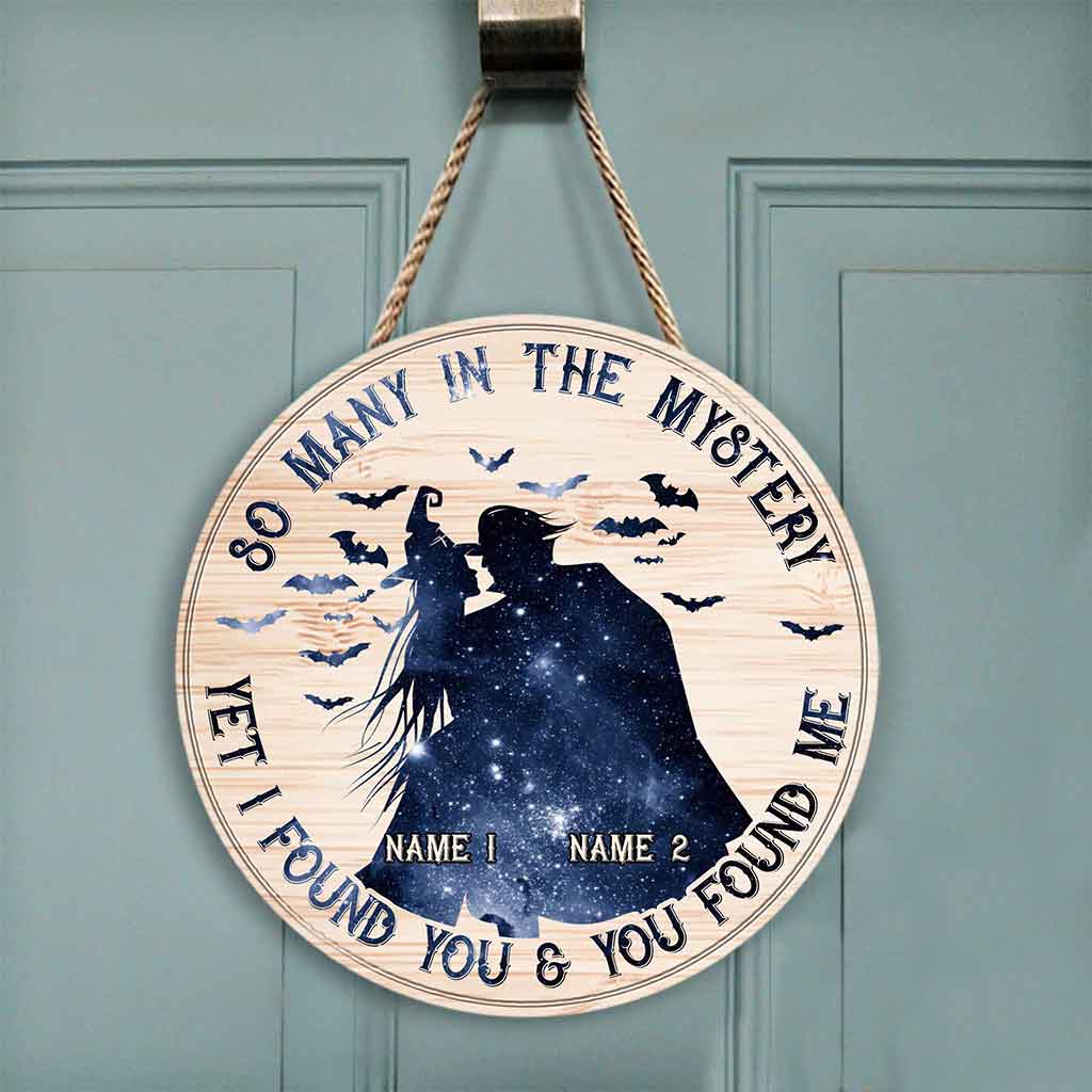 So Many In The Mystery - Witch Personalized Round Wood Sign