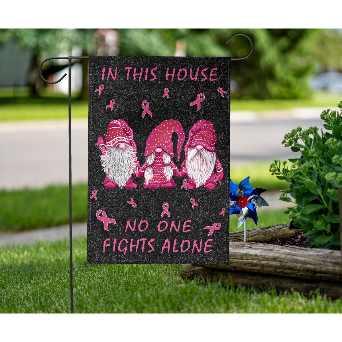 In This House We Never Give Up Flag Breast Cancer Awareness Garden Flag 0622