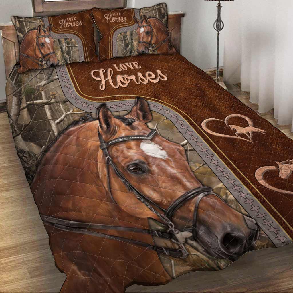 Love Horse - Horse Quilt Set