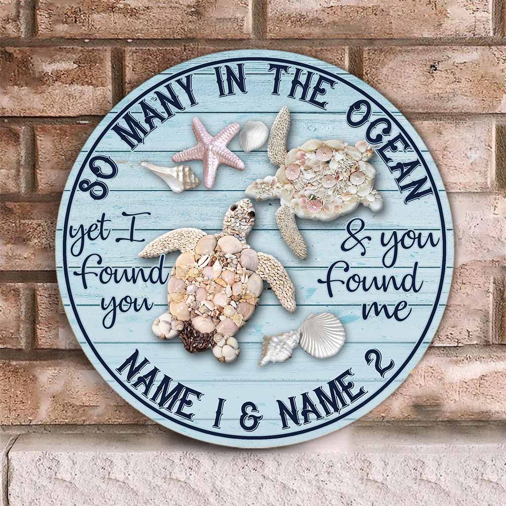 So Many In The Ocean - Turtle Personalized Round Wood Sign