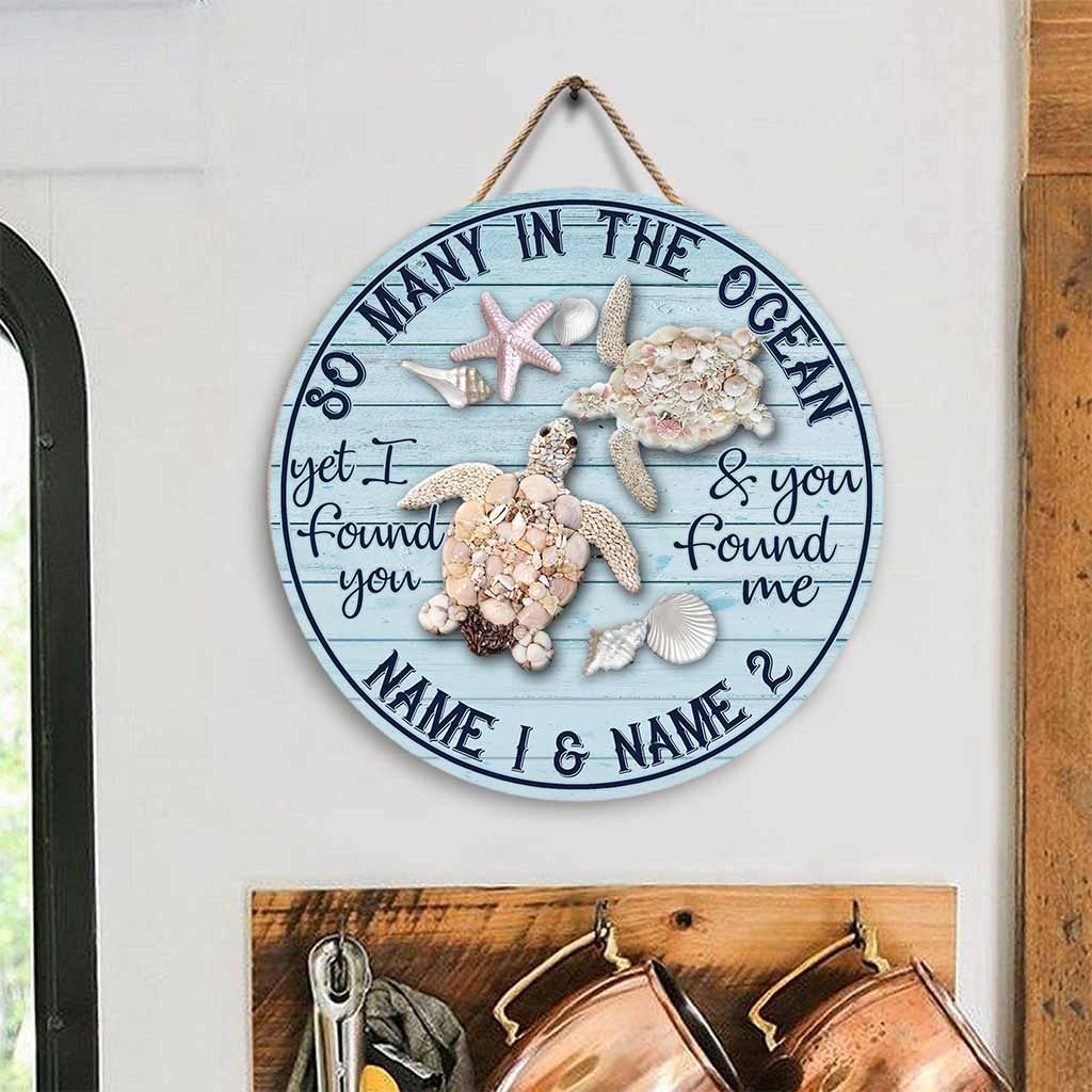So Many In The Ocean - Turtle Personalized Round Wood Sign