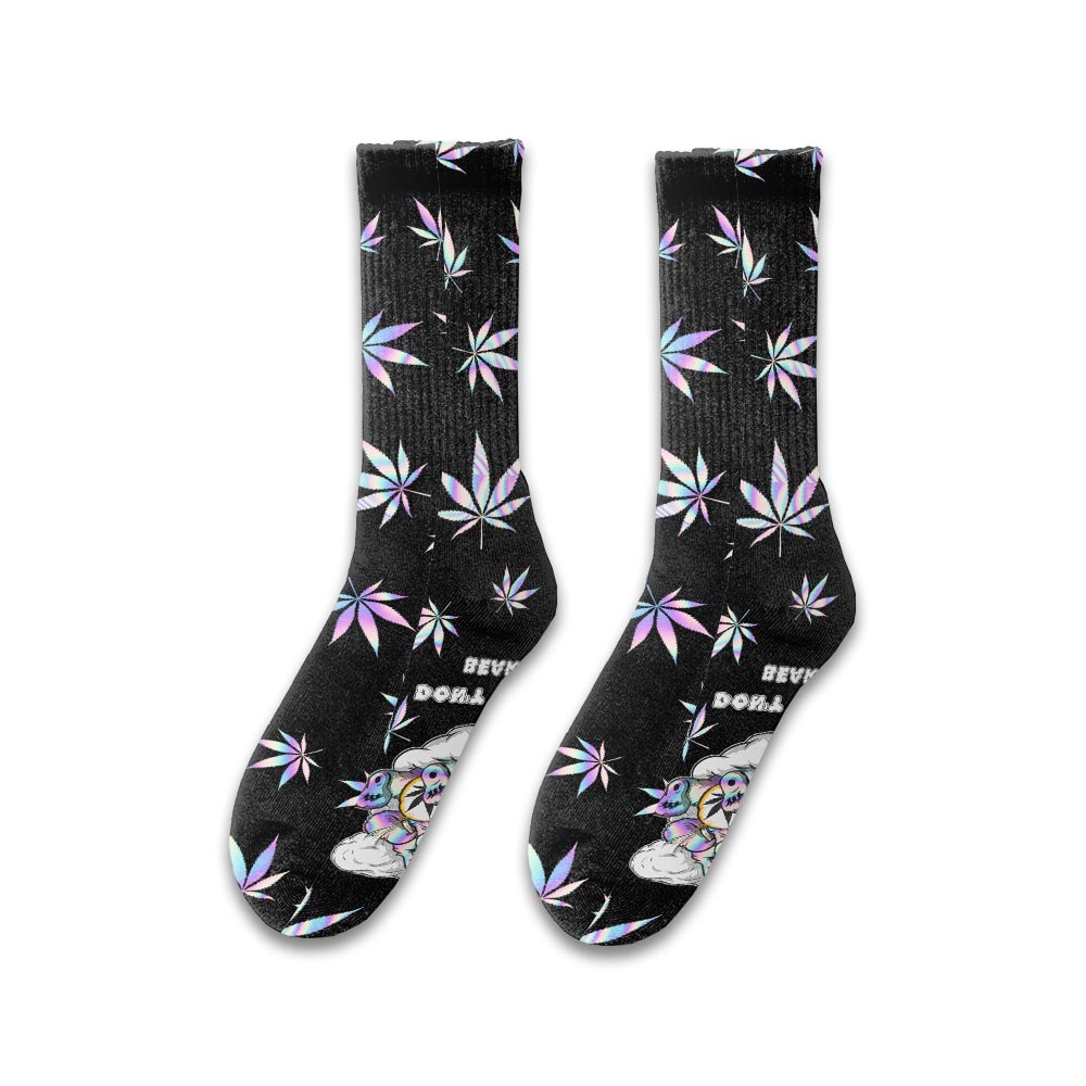 Don't Care - Weed Socks