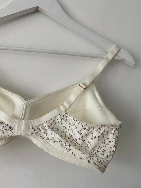 M&S Winter White Non-wired Lightly Padded Bra  36A, 36B, 38A 6