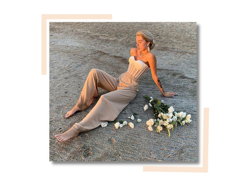 une femme avec un bustier mariage