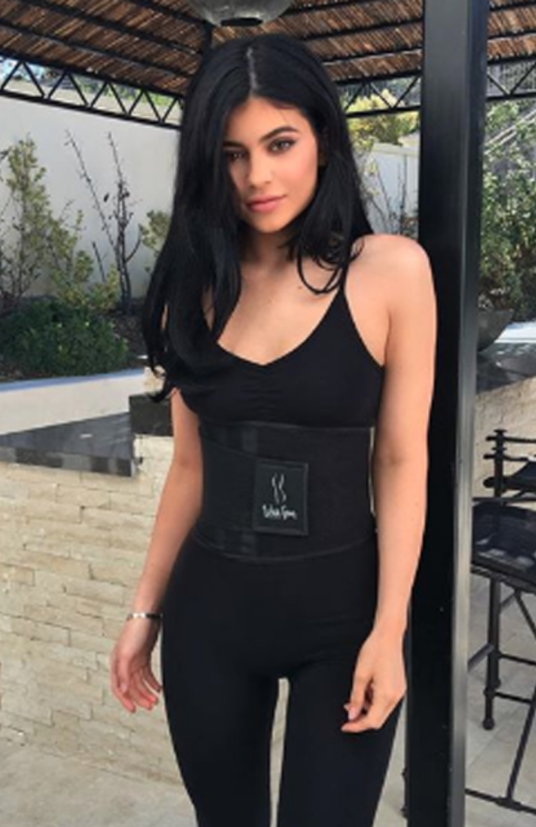 Kylie Jenner och hennes getingmidja