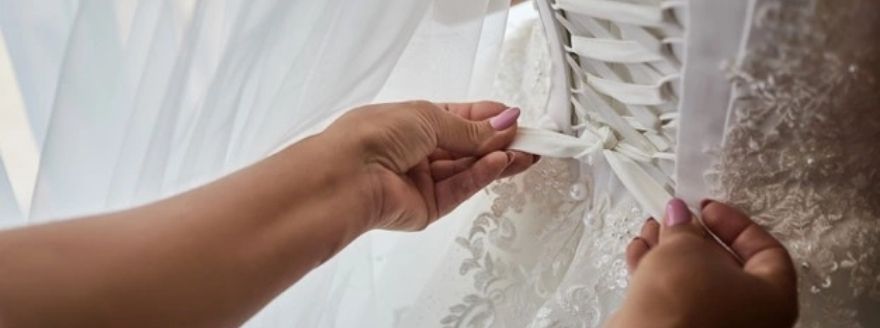 Full wedding corset tightening
