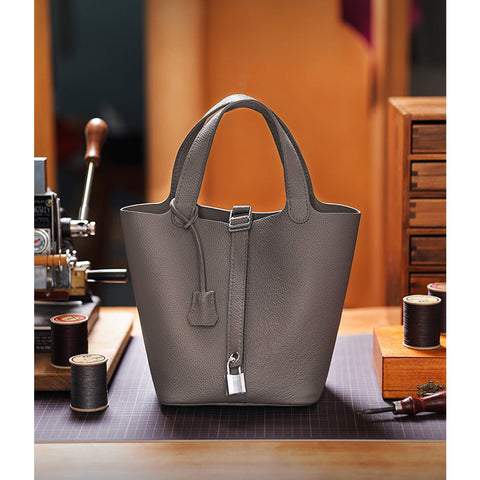 Hermes Picotin 18 Lock Bag Is Your Ideal Minimalist Companion! 