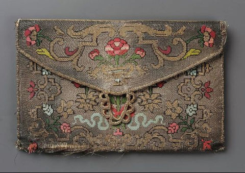 A wallet from Paris, 1600