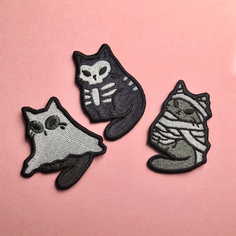 GLOW IN THE DARK HALLOWEEN CATS, EMBROIDERED IRON ON PATCH