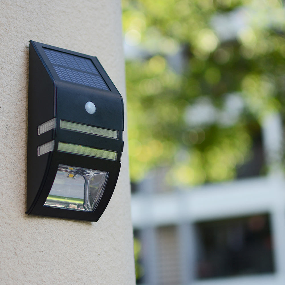 YH0607-PIR Black Solar Sensor Led Security Outdoor Waterproof Wall Light