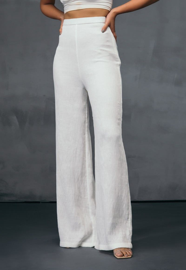 High-Waisted Pants with Slits in White – MANNATT GUPTA