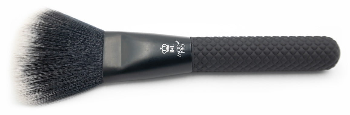 Looking Buff! BMX-175 - MŌDA® Pro Professional Makeup Brushes