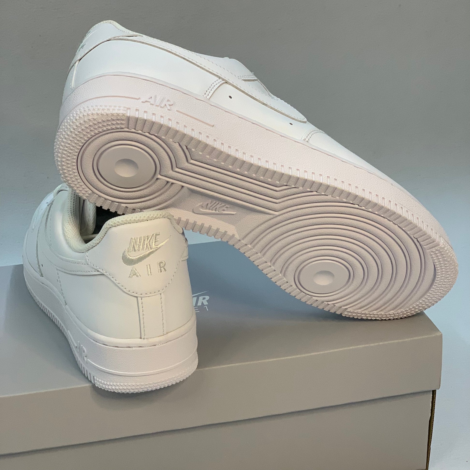 Nike Air Force 1 Triple White (Men)