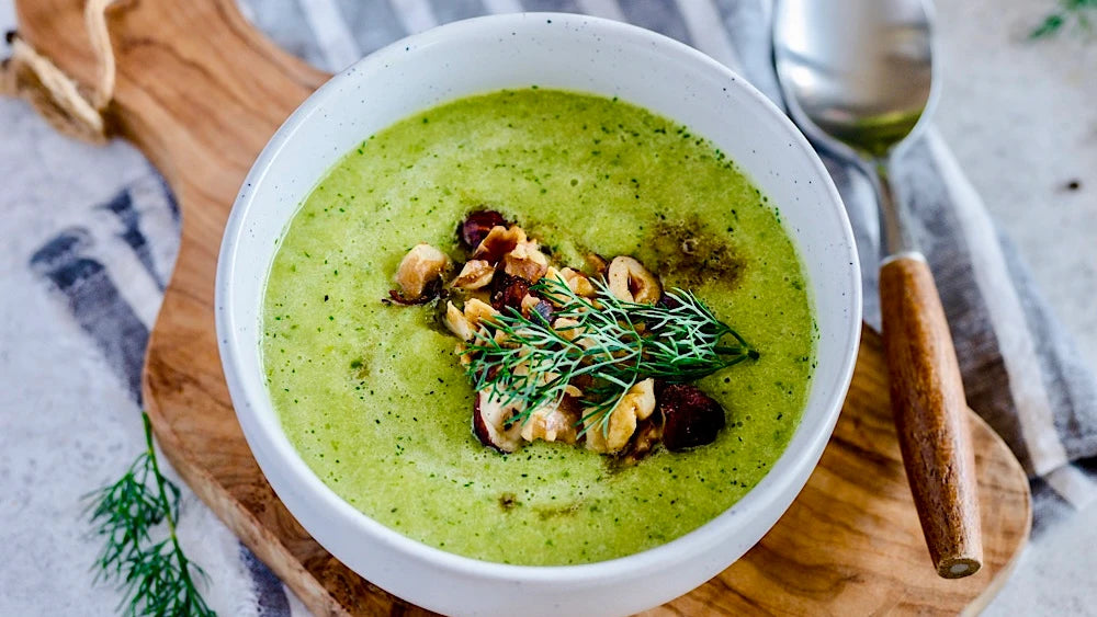 Gekühlte grüne Suppe - Planet Plant-Based