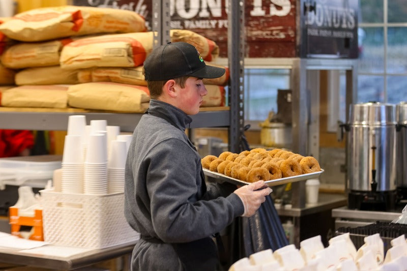 Donut worker