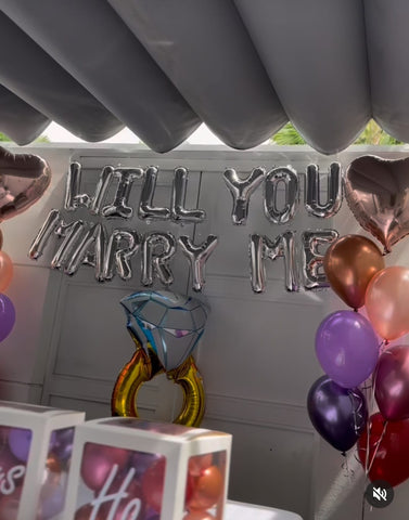 Marry me proposal balloons