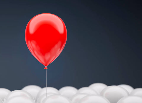 red-balloon-stand-out