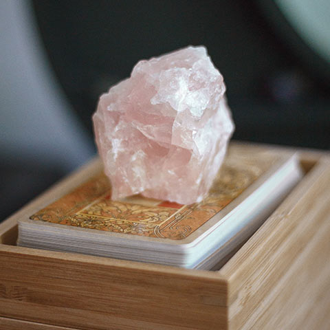 What rose quartz looks like