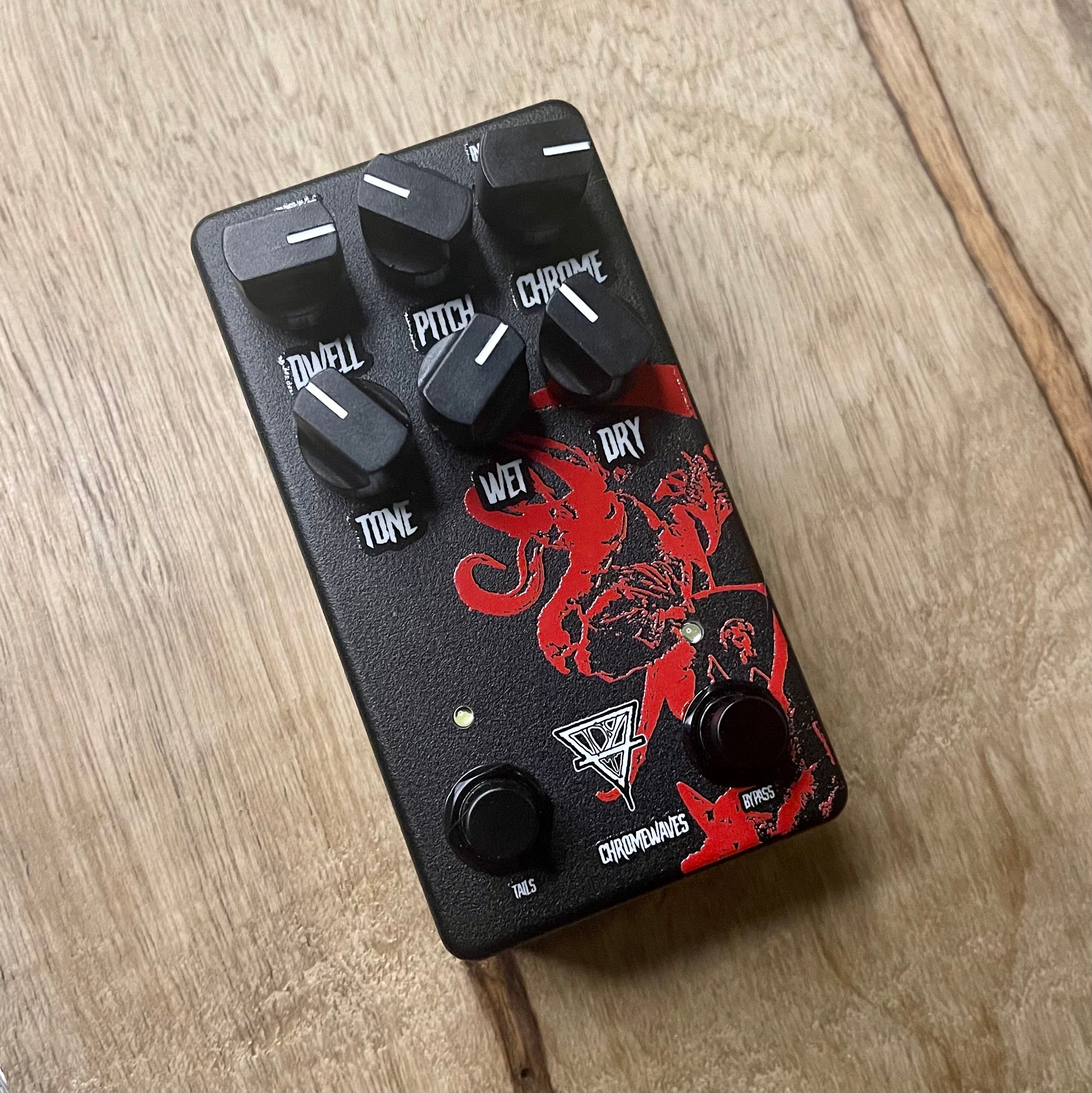 宅配便送料無料 Skreddy Pedals Glasnost | vendee-rehaussement.com