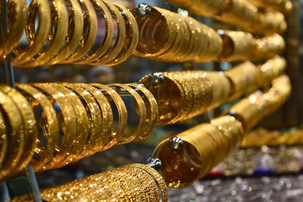 Significance of Gold jewellery during Hari Raya Puasa.