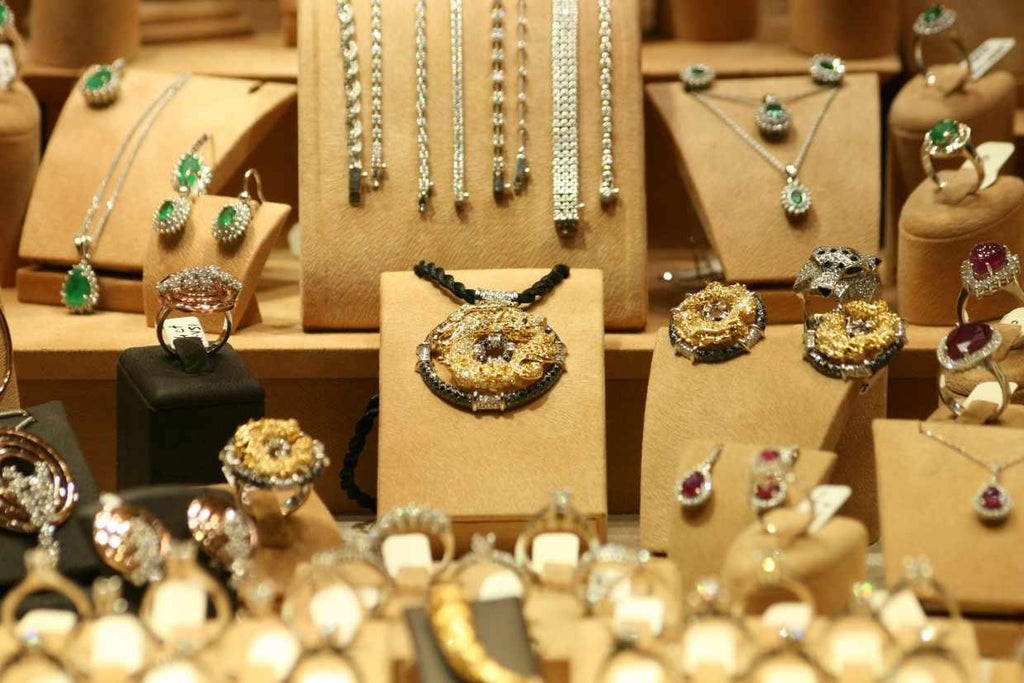 Tricks For Purchasing Jewellery During Hari Raya Puasa.