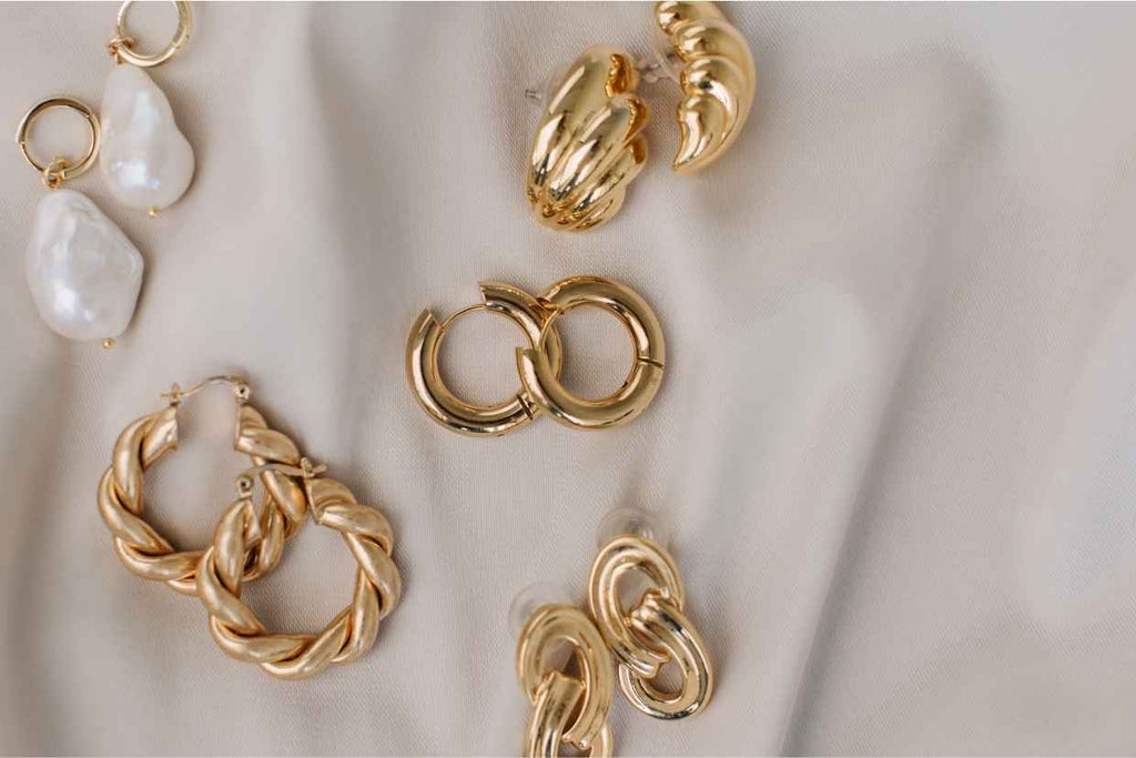 Types of Gold Hoop Earrings