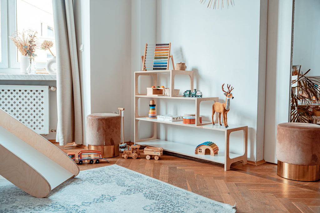 montessori stepped shelf