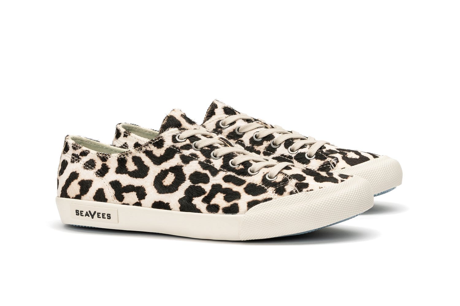 Snow Leopard Monterey | Womens Casual 