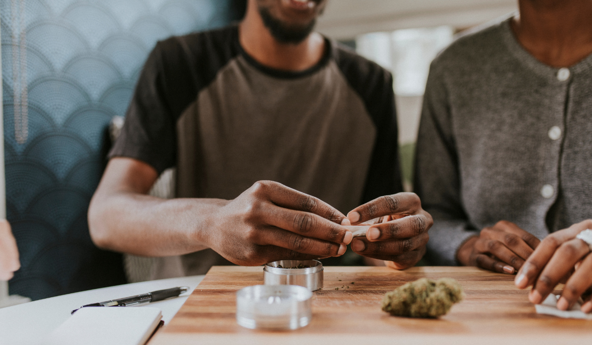 couple-using-medical-marijuana