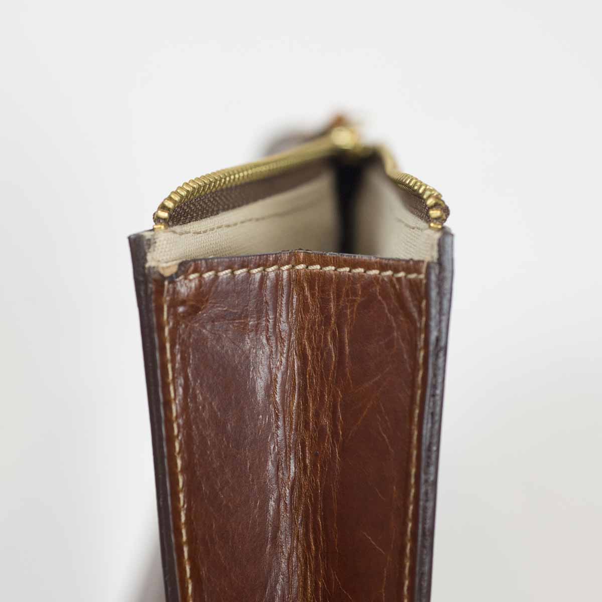 Brown leather portfolio with brown zipper