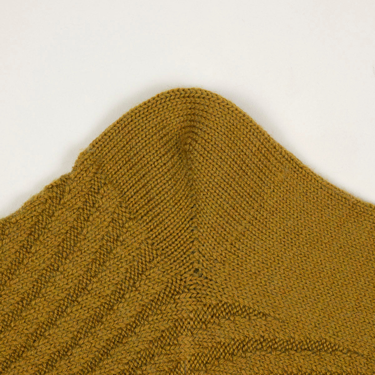 Chunky diagonal rib merino socks, mustard